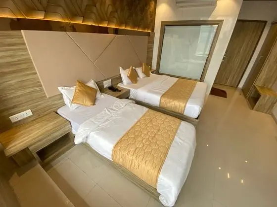 Deluxe Üç Kişilik Oda
