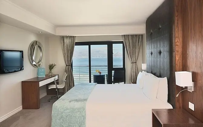 Sea Facing Table Mountain King Room With Balcony