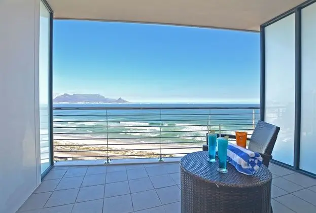 Sea Facing Table Mountain King Room With Balcony