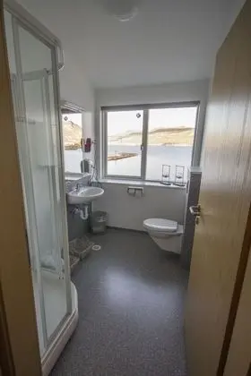 Standard Tek Büyük veya İki Ayrı Yataklı Oda, Ortak Banyo