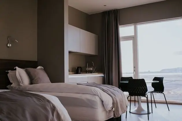 Stüdyo, Okyanus Manzaralı