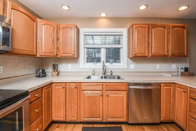 Ev, Birden Çok Yatak, Sıcak Su Havuzu