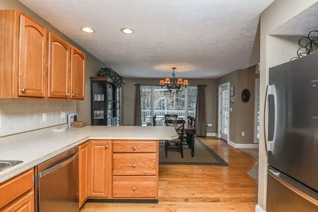 Ev, Birden Çok Yatak, Sıcak Su Havuzu