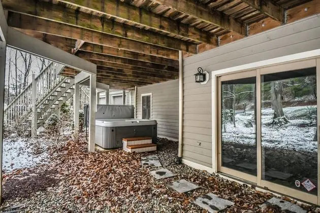 Ev, Birden Çok Yatak, Sıcak Su Havuzu