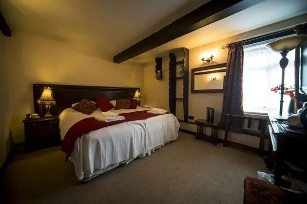 Black Boy Executive Room Queen