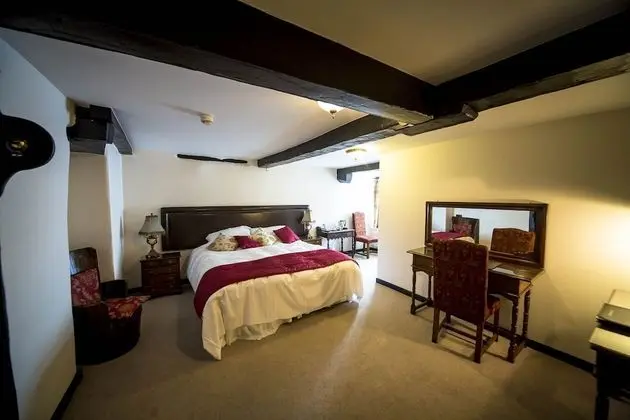 Black Boy Executive Room Queen
