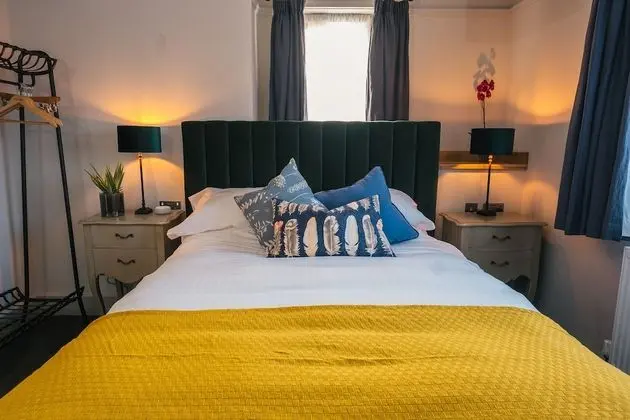 Deluxe Tek Büyük Yataklı Oda, Banyolu/Duşlu