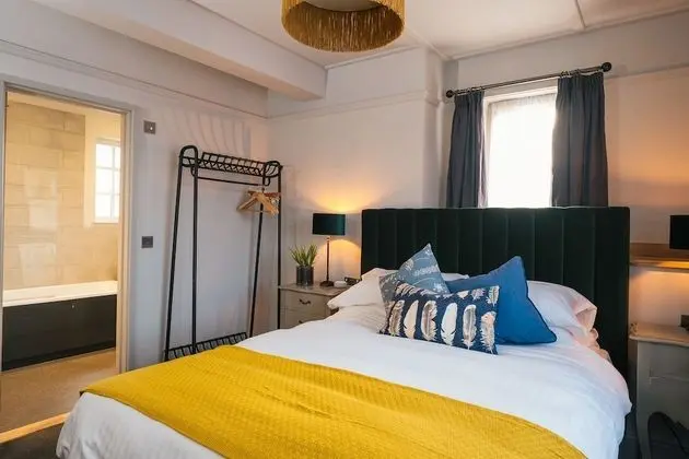 Deluxe Tek Büyük Yataklı Oda, Banyolu/Duşlu
