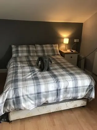 Tek Büyük Yataklı Oda, Ortak Banyo
