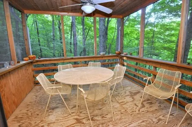 Ev, Birden Çok Yatak (Black Forest - 5 Bedroom Escape)