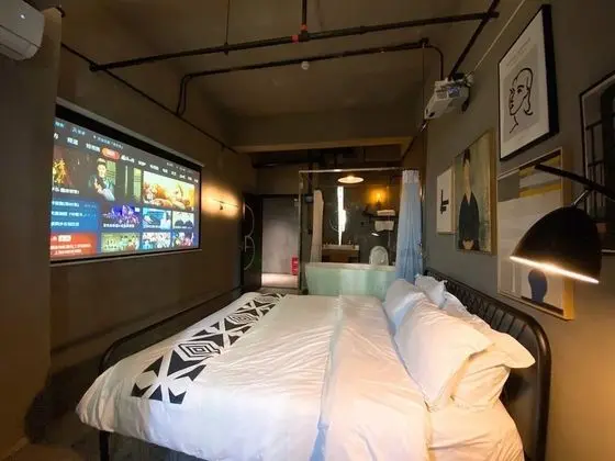 Deluxe Tek Büyük Yataklı Oda