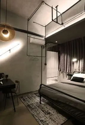Standard Tek Büyük Yataklı Oda