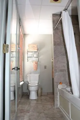 Double Queen Suite, 2 Queen Beds (Historic)