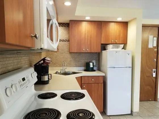 2 Queen Kitchen, includes Seasonal Timbavati Wildlife Park