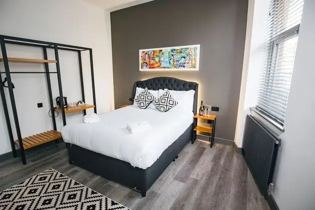 Deluxe Tek Büyük Yataklı Oda