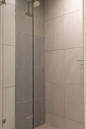 Business Tek Büyük Yataklı Oda