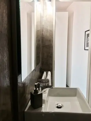 Tek Büyük veya İki Ayrı Yataklı Oda, Deniz Manzaralı