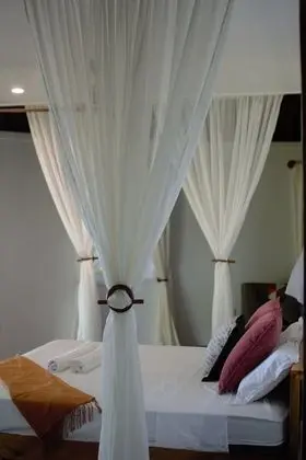 Villa, Denize Sıfır (Pool)