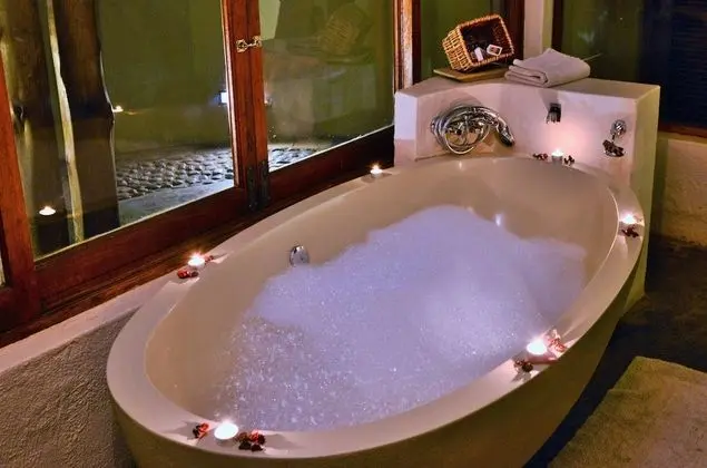 Luxury Süit, 1 En Büyük (King) Boy Yatak, Sıcak Su Küveti