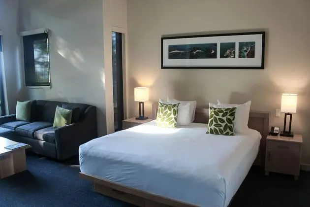 Studio Trail (short distance from main lodge)