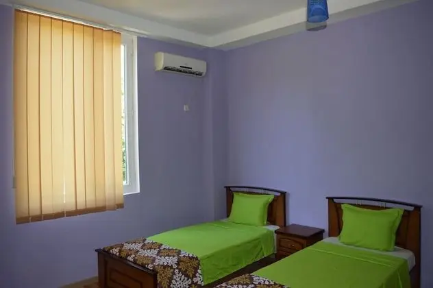Üç Kişilik Oda, Balkon