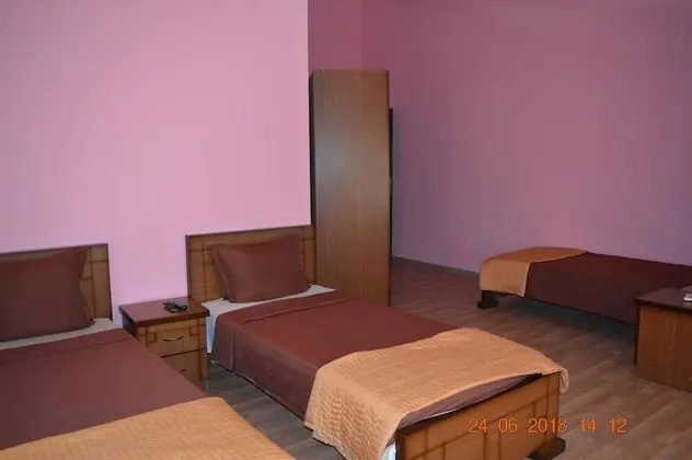 Üç Kişilik Oda, Balkon