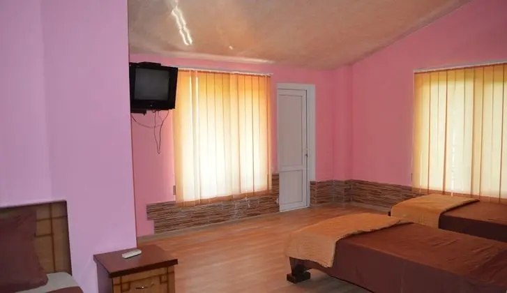 Üç Kişilik Oda, Balkon