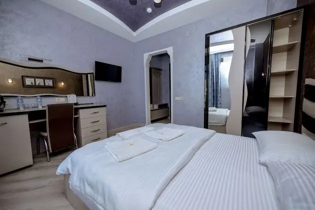 Deluxe Tek Büyük Yataklı Oda