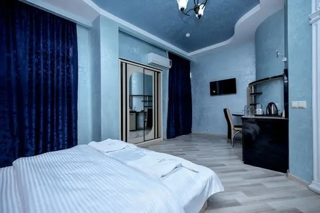 Deluxe Tek Büyük Yataklı Oda