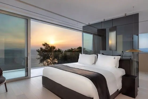 Royal Villa, 4 Yatak Odası, Kişiye Özel Havuzlu, Deniz Manzaralı