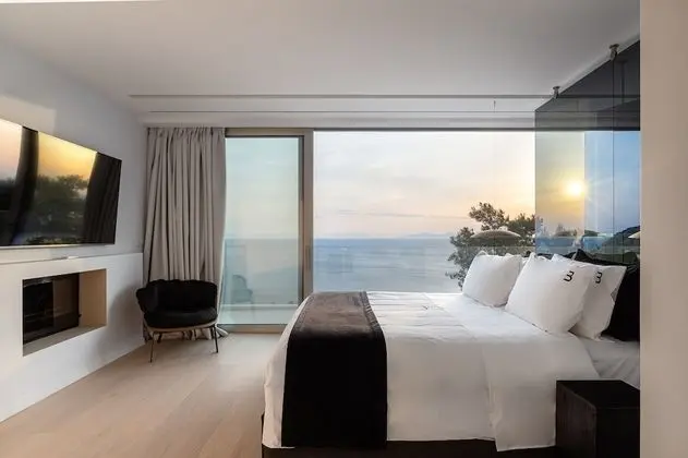 Royal Villa, 4 Yatak Odası, Kişiye Özel Havuzlu, Deniz Manzaralı