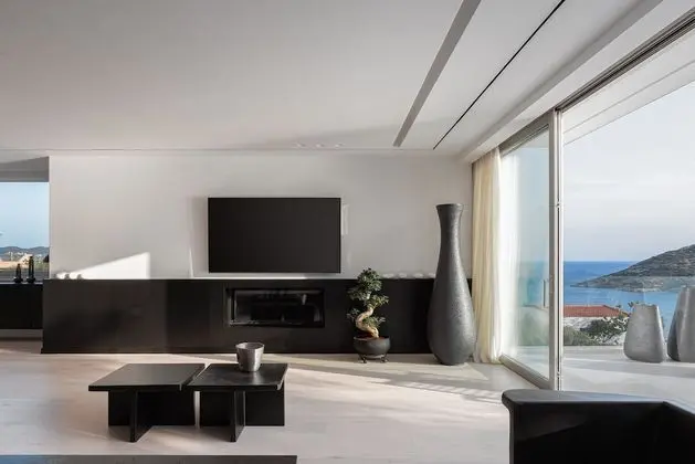 Royal Villa, 4 Yatak Odası, Kişiye Özel Havuzlu, Deniz Manzaralı