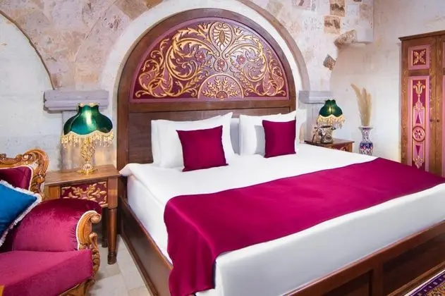 Deluxe Suit,    , Jakuzili ve Teraslı