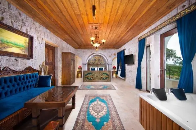 Jakuzili Suit Oda,    , Hamamlı