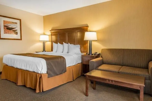 Lakeside Deluxe Room, 1 King bed