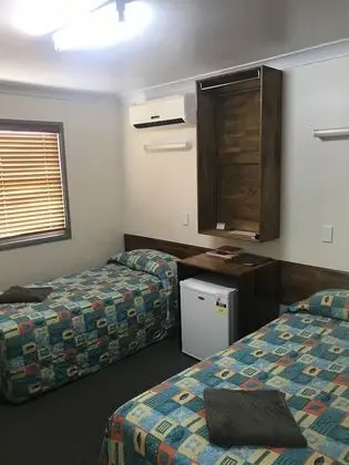 Standard Oda (2 Single Beds)
