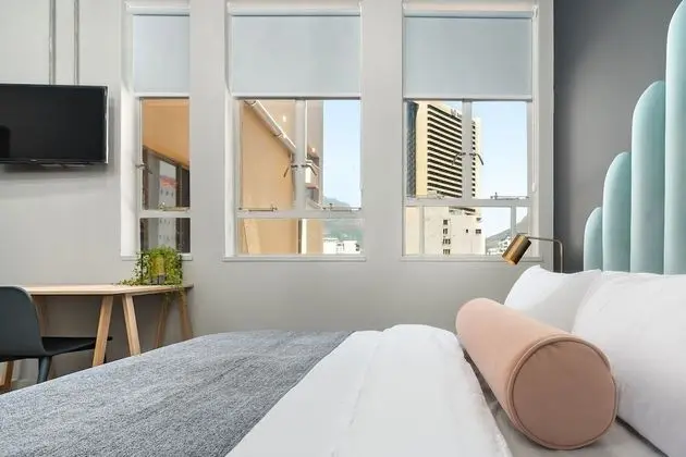 Standard Stüdyo, Tepe Manzaralı