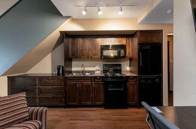 Stüdyo (Studio Loft King with Twins Beds)