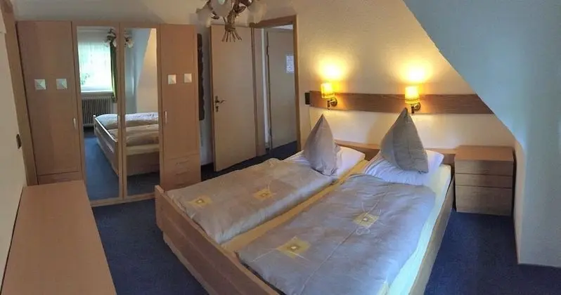 Tek Büyük Yataklı Oda