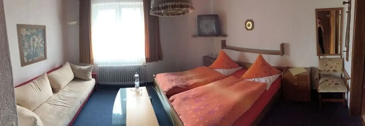 Tek Büyük Yataklı Oda