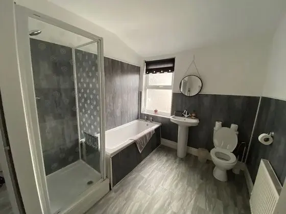 Ev, Özel Banyo (Seaside Cove)
