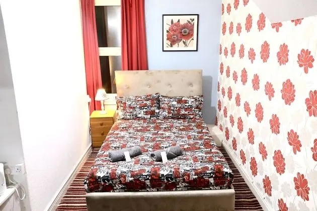 Tek Büyük Yataklı Oda, Banyolu/Duşlu
