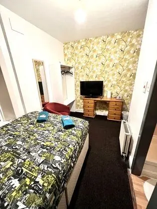 Tek Büyük Yataklı Oda, Banyolu/Duşlu