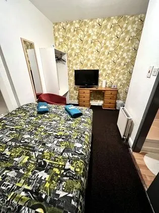 Tek Büyük Yataklı Oda, Banyolu/Duşlu