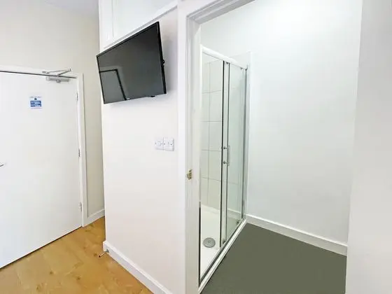 Tek Büyük Yataklı Oda, Banyolu/Duşlu (Courtyard View)