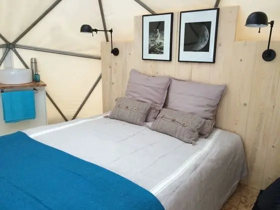 Tek Büyük Yataklı Oda (Hot Igloo)