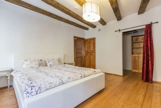 no 8 Blacksmiths 2 floors 2 bedrooms Suite - Muurivahe 21