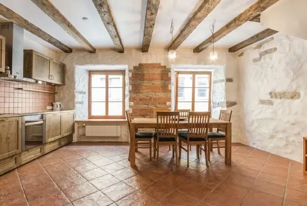 no 8 Blacksmiths 2 floors 2 bedrooms Suite - Muurivahe 21
