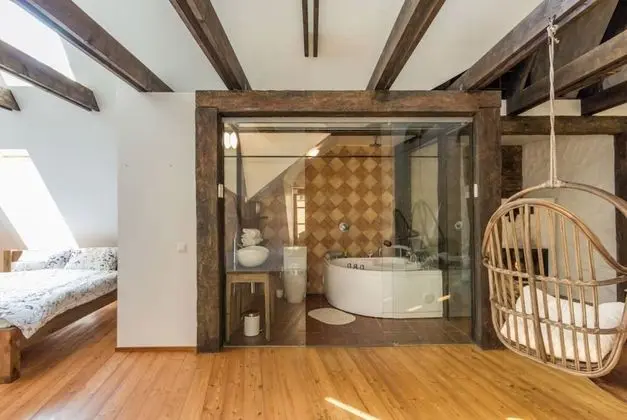 no 8 Blacksmiths 2 floors 2 bedrooms Suite - Muurivahe 21