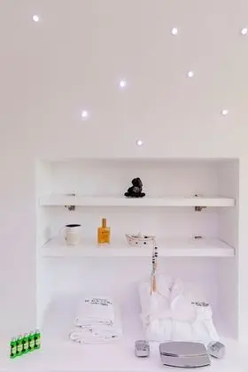 Deluxe Suite with Spa Bath